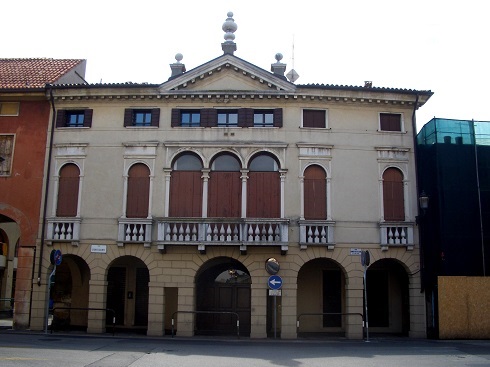 Palazzo Bragadin s